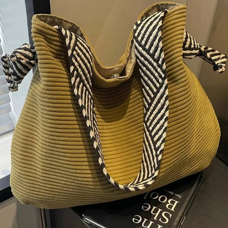 

In 2025, new large and small organization velvet bags, simple small organization velvet bags, women's velvet hotels