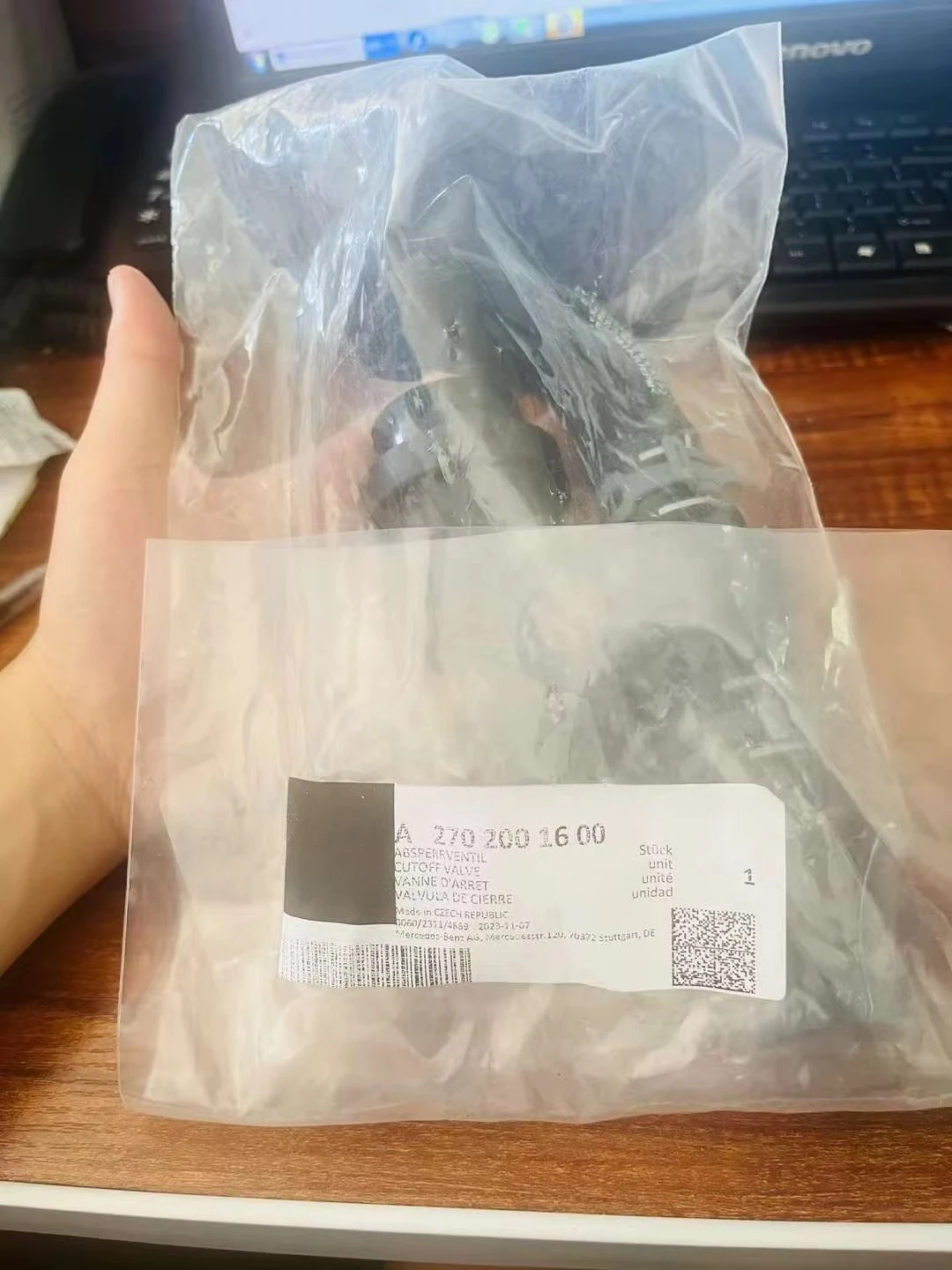 

Hot Selling Original Brand New Coolant Shut-off Throttle Valve for CLA COUPE A2702001600 2702001600