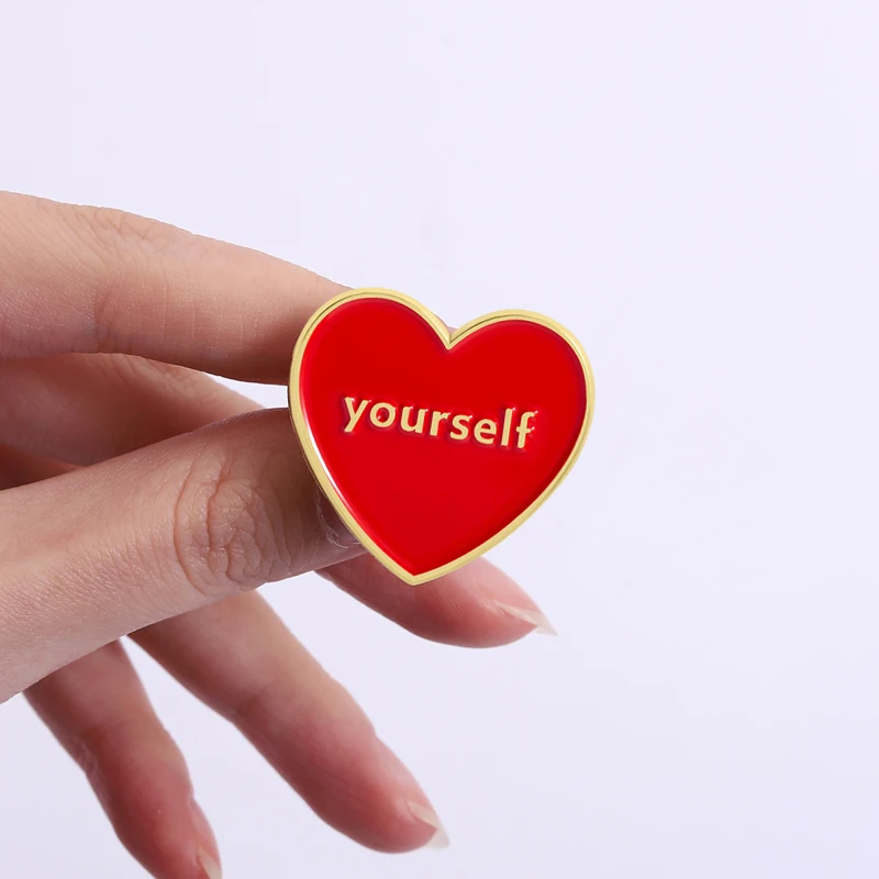 أحب نفسك المينا دبابيس القلب الأحمر دبابيس التلبيب شارات الكرتون الرعاية الذاتية الوعي مجوهرات هدية للأصدقاء #3