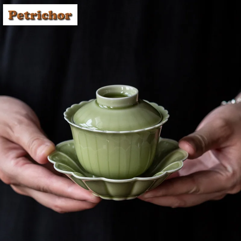 

Yue Kiln Secret Colored Glazed Petal Gaiwan Vintage Tea Tureen Tea Bowl With Lid Kit Tea Maker Cover Bowl Tea Items Ornaments