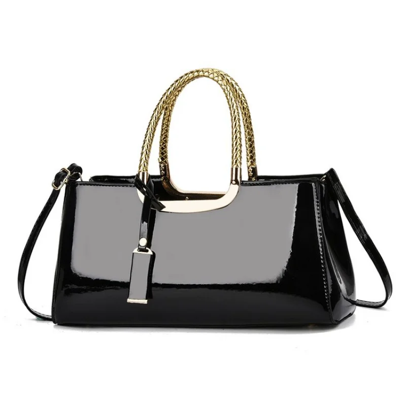 

High-End Women's Crossbody-Bag Crafted From Sheepskin Leather Featuring Elegant High-End Vintage Lightweight Daily Look​