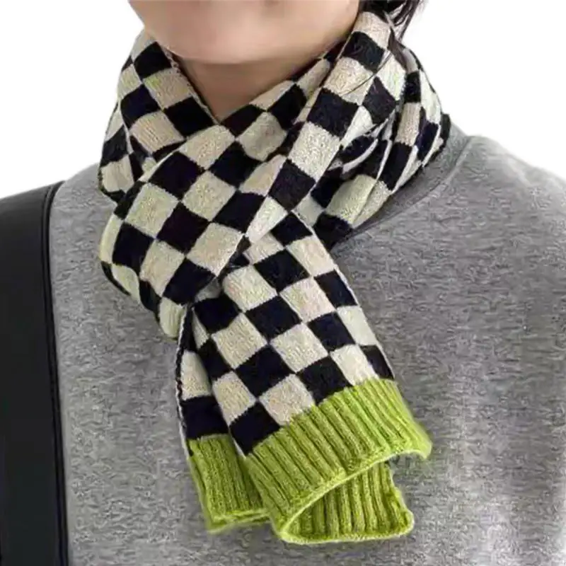 

Women's Scarves Black White Checkerboard Knitted Scarf Soft Women Scarf Thick Plaid Casual Scarves for Ladies Shawls Wraps