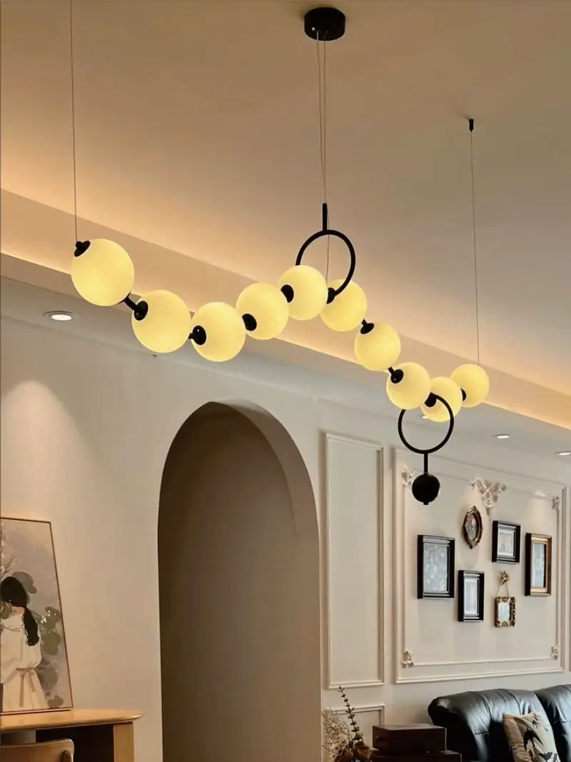 

French Cream Style Black Pearl Necklace Pendant Lamp with Magic Bean Design Modern Creative dining room home Decoration Lighting