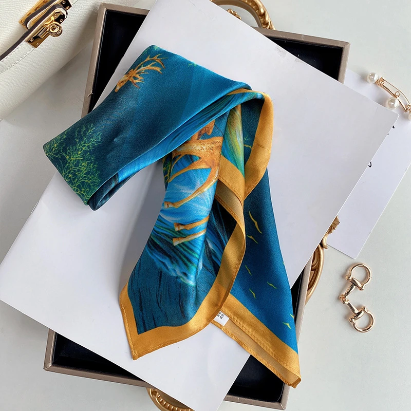 Spring/Summer Deer Graphics Print Neck Scarf Outdoor Decoration Wraps for Women Breathable 70*70cm Imitation Silk Square Scarf