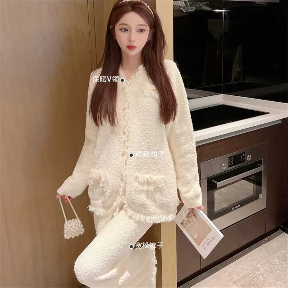 Coral Velvet Pajamas Women's Autumn And Winter Long Sleeve Shirt Pants Flannel Two-Piece Pajamas Suit image 4