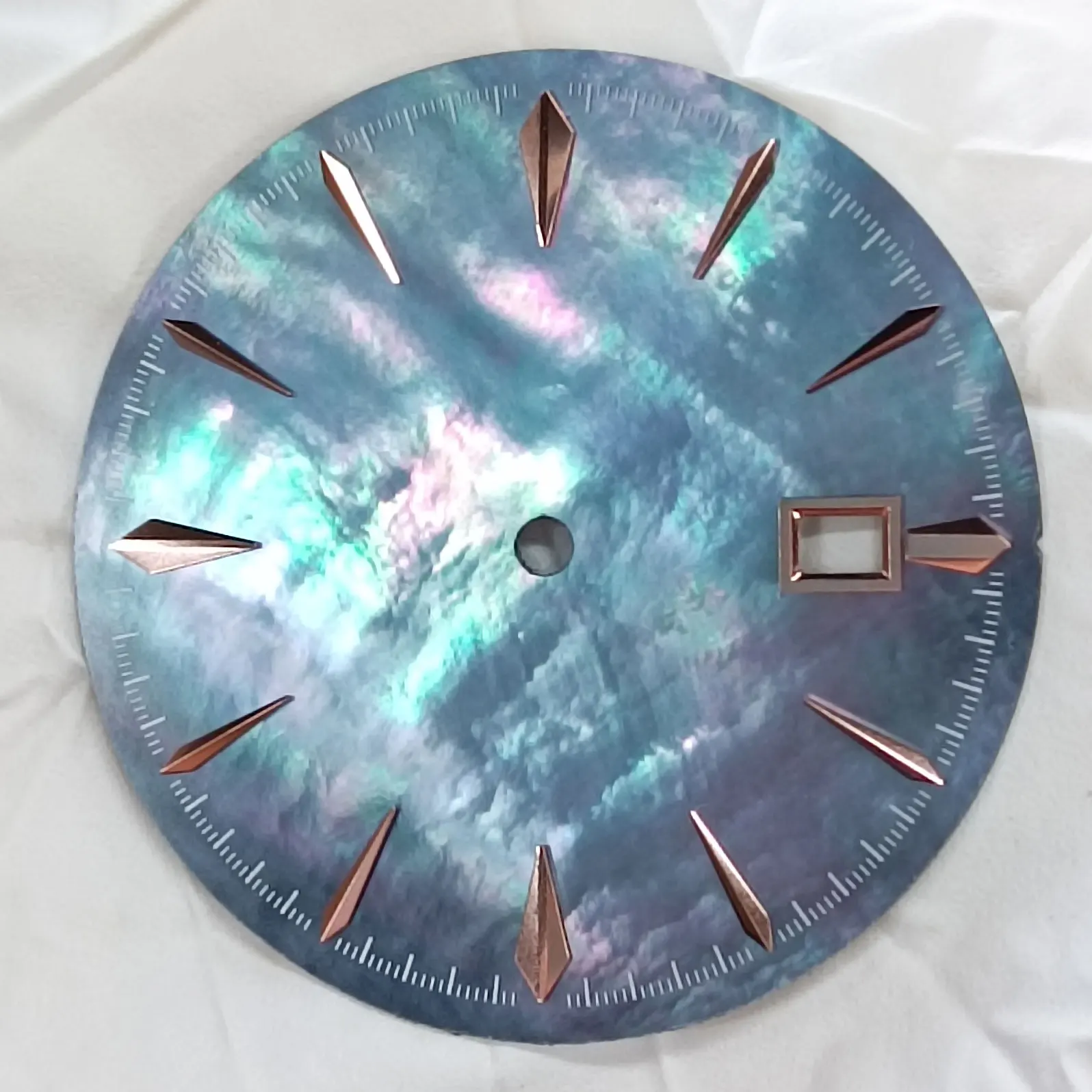 35 مللي متر NH35 الطلب شل بريق ساعة الطلب ساعة الوجه مناسبة لحركة NH35