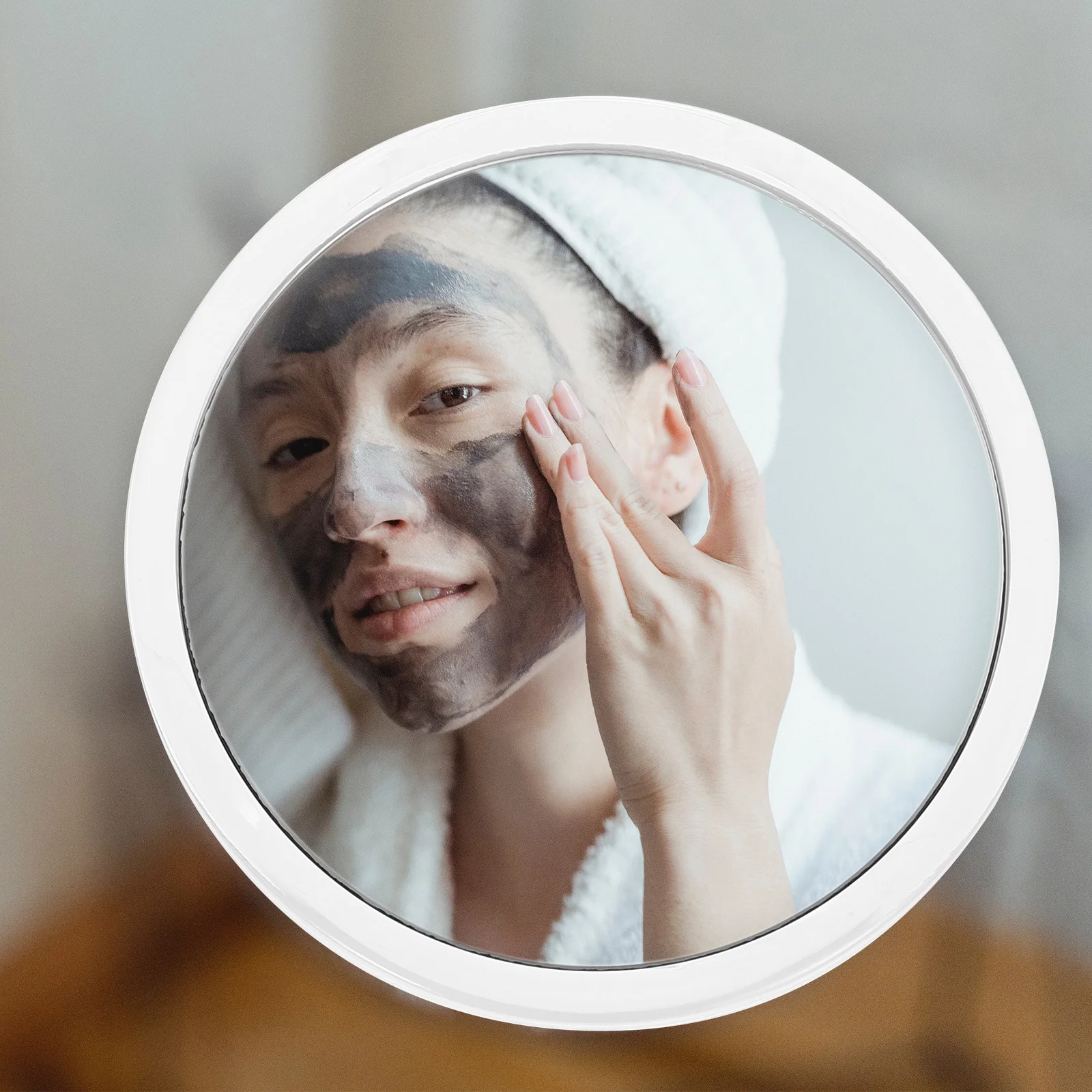 

High Definition Single Side Magnifying Mirror Suction Cup Design Portable Compact Travel Makeup Vanity Mirror Travel Supply