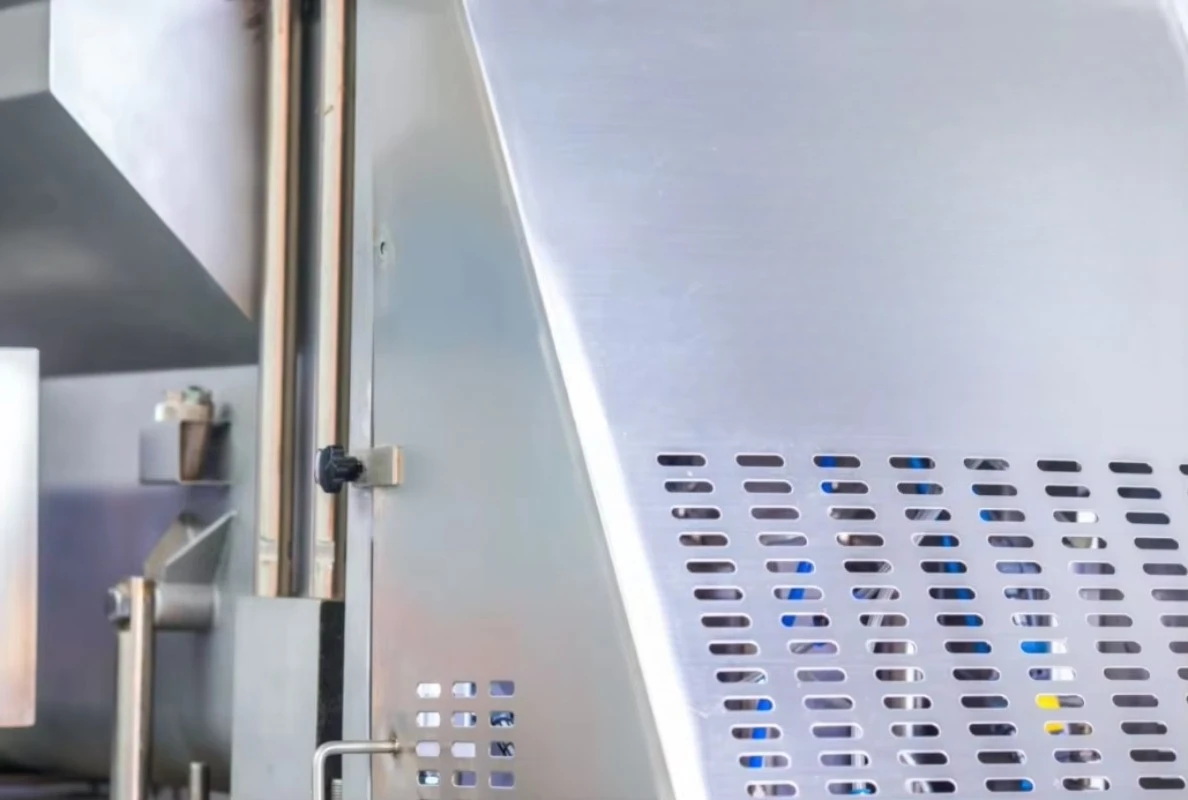 Cat and dog food machine Animal feed production Core engine PLC components Best pet food processor