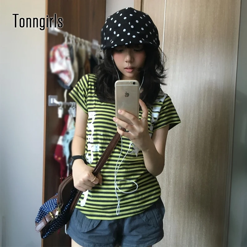 Tonngirls Y2k Aesthetic Print T Shirt Women Short Sleeve Letter Striped Vintage Tops Streetwear Tee Tops Japanese 2000s Tshirts