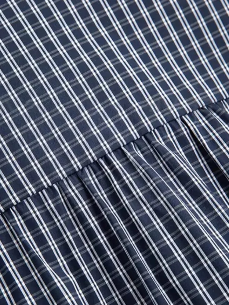 Wiosna 2025 Modna damska bluzka Svel, codzienna, do noszenia warstwowo, jako bielizna, styl koreański, luźny krój, detale z guzikami, poliester