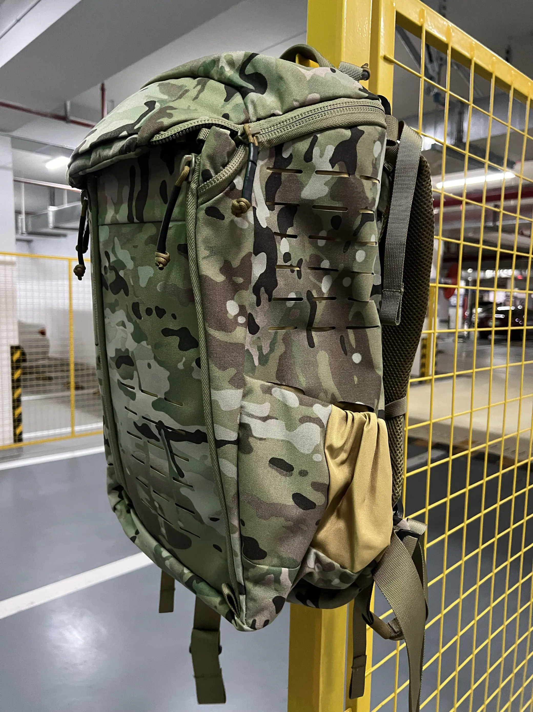 Backpack Assault Pack 25L Camouflage Outdoor Mountaineering and Hiking Assault Bag Waterproof Tactical Wind Camouflage Backpack