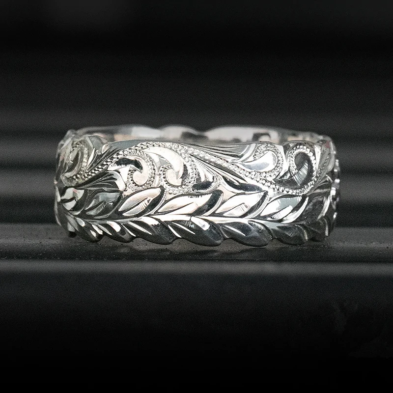 Huitan Ethnic Carved Leaf Patter Women's Rings Silver Plated Special-interested Female Finger-rings Fancy Gift Statement Jewelry