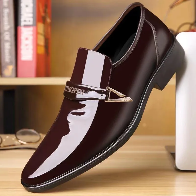 Luxus Herren Lederschuhe spitzen Männer formelle Schuhe Slip on Kleid Oxford Classic Business Gentleman Schuh elegante Hochzeits schuh Mann