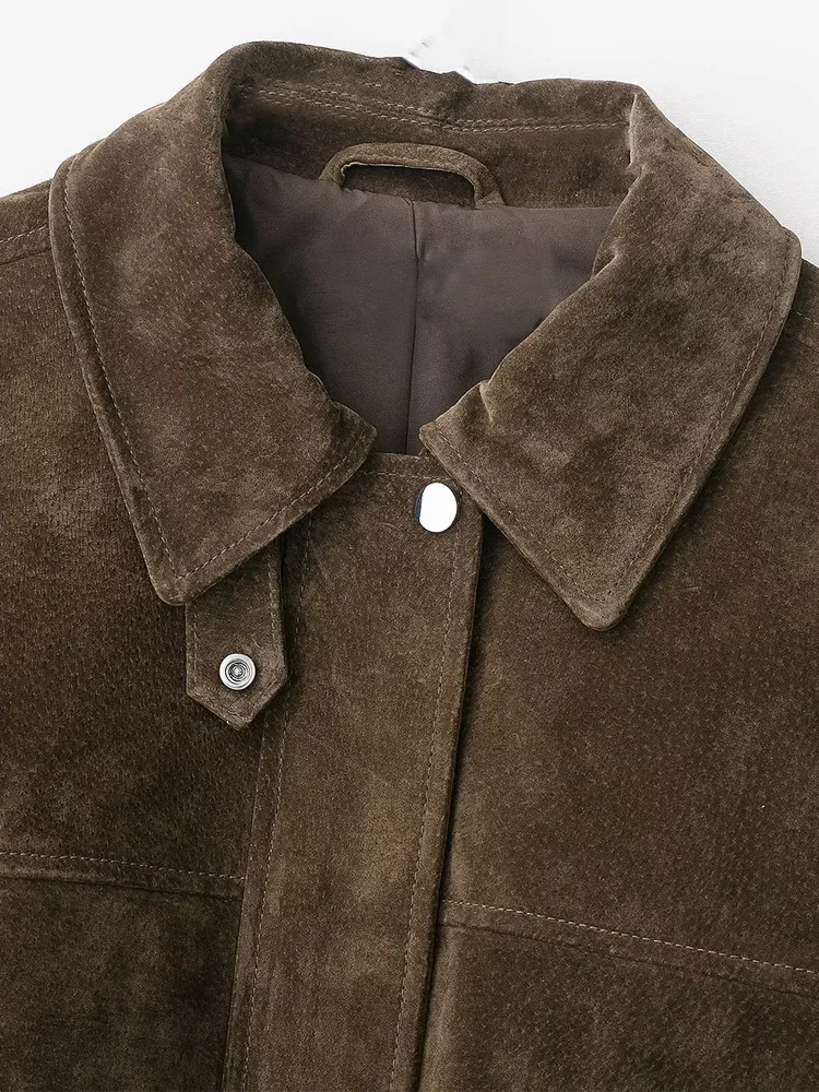 เสื้อแจ็คเก็ตบอมเบอร์หนังเทียมแฟชั่นผู้หญิง แขนยาว มีกระเป๋าปะด้านหน้า เสื้อคลุมผู้หญิง สไตล์เก๋ไก๋