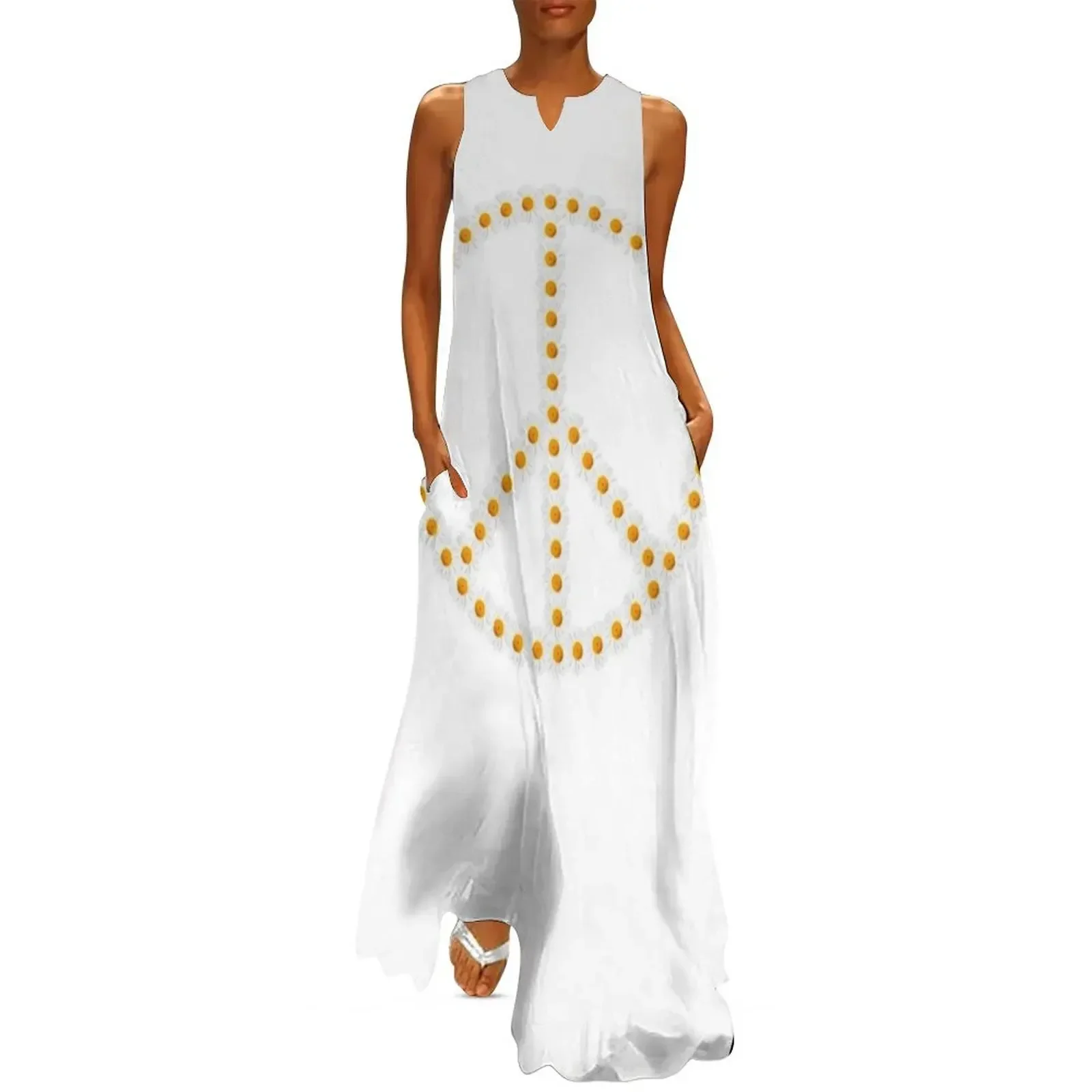 

White Daisy, Leucanthemum vulgare as a peace symbol Long Dress prom dress 2025 wedding dresses for parties purple dress