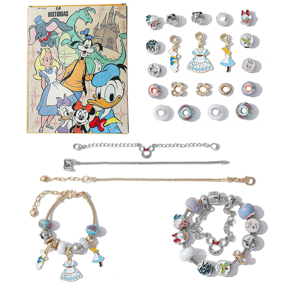 مجموعة صندوق أعمى DIY لسوار عيد الميلاد ديزني ستيتش هالو كيتي - مجموعة حرفية للعطلات مع سحر كهدية للأطفال