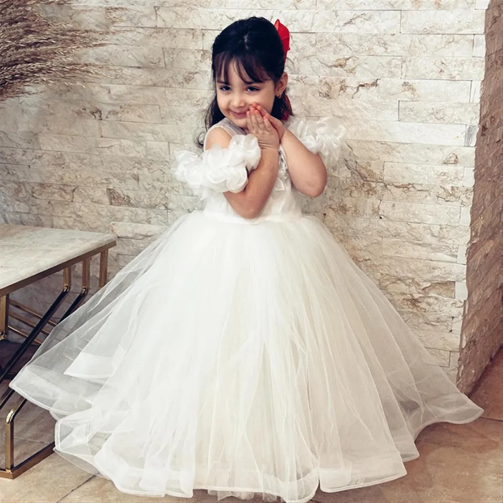 

Cute Ivory Flower Girl Wedding Dress Off Shoulder Ruffles Pleated Puffy Ball Gown Princess Birthday Party Gown Customized