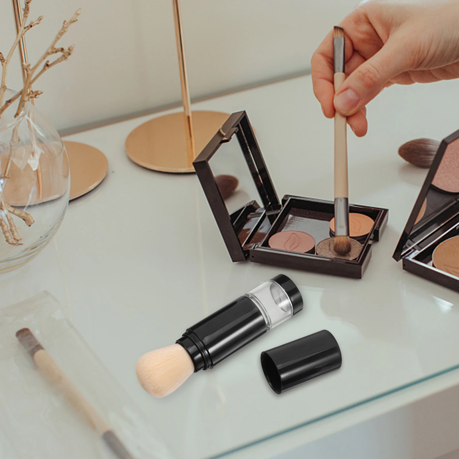 

Portable Makeup Women Blush Face Soft Bristles Easy Grip Durable Travel-Friendly Blush For Cheeks Powder Brush For