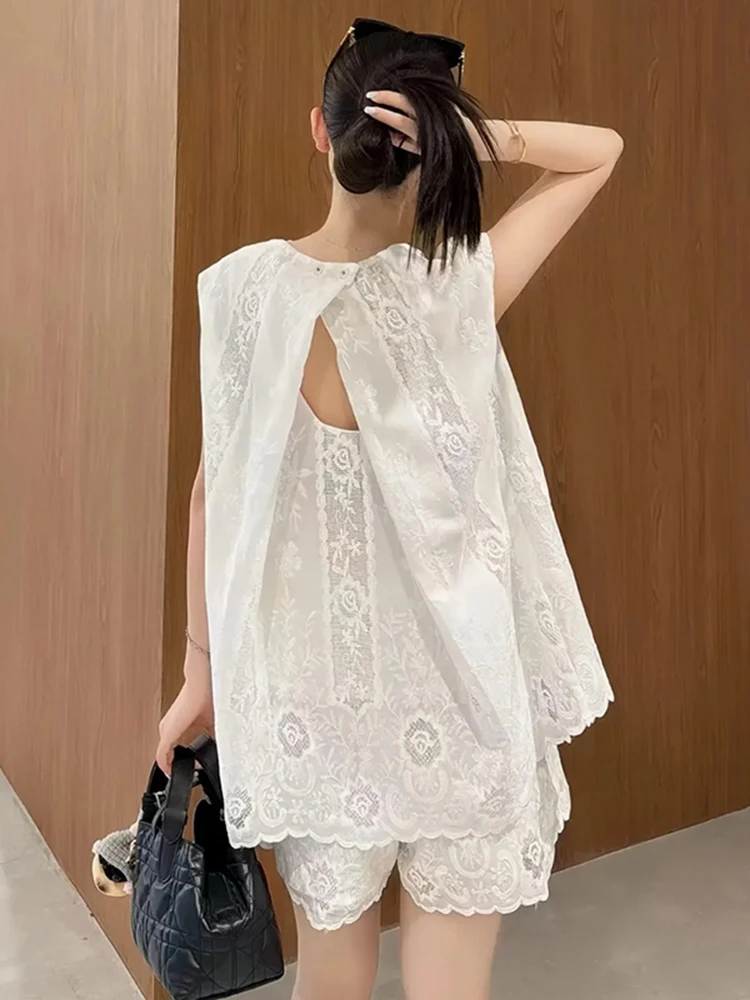 

Fashionable Embroidered Hollow Thin Women's Summer Sport Shorts Set High Waist Wide Leg Two-Piece Suit round Neck Shirt