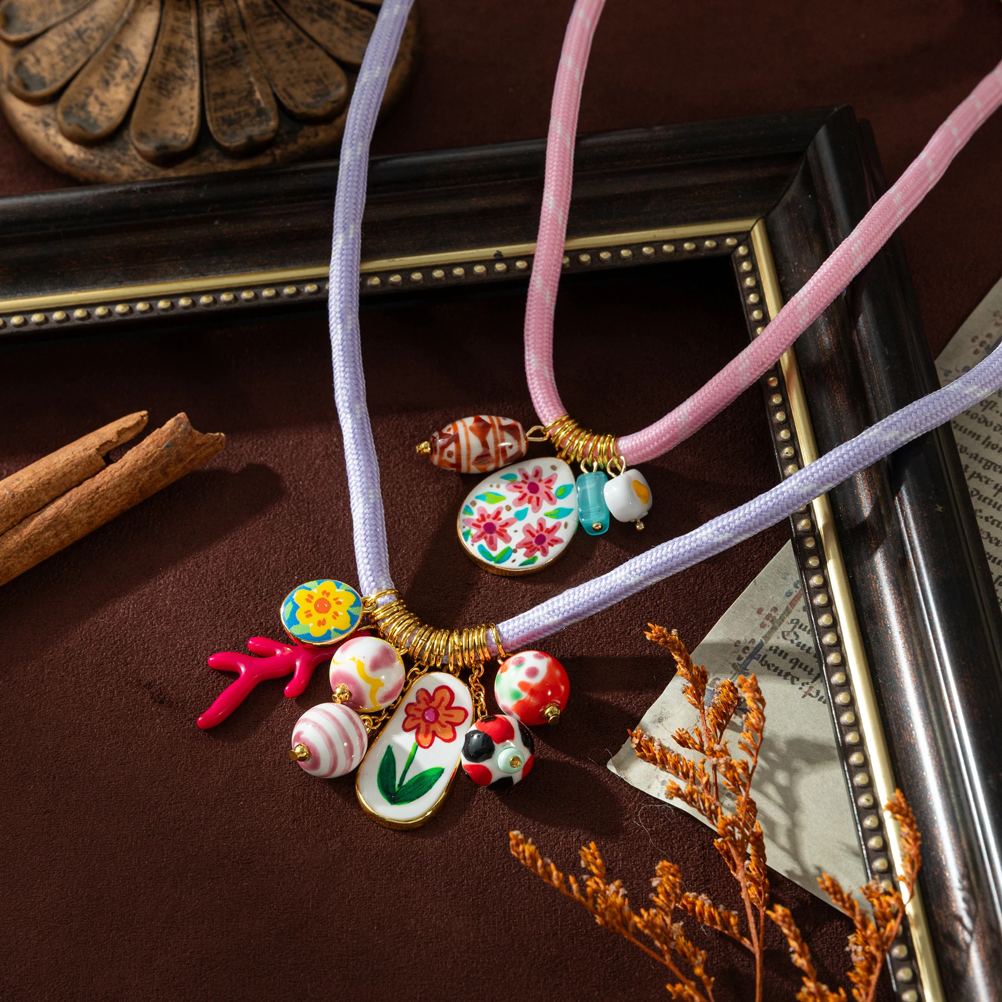 

New Fashion Small Flower Multi Pendant Necklace Personalized and Trendy Women's Clavicle Chain Necklace