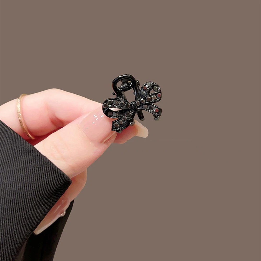Schwarzer funkelnder Diamant-Schmetterlingsknoten-Haargreifer, französische elegante Frisur-Accessoires, Datum, Dressing, Nachmittagstee, modische Wahl – Detail 7