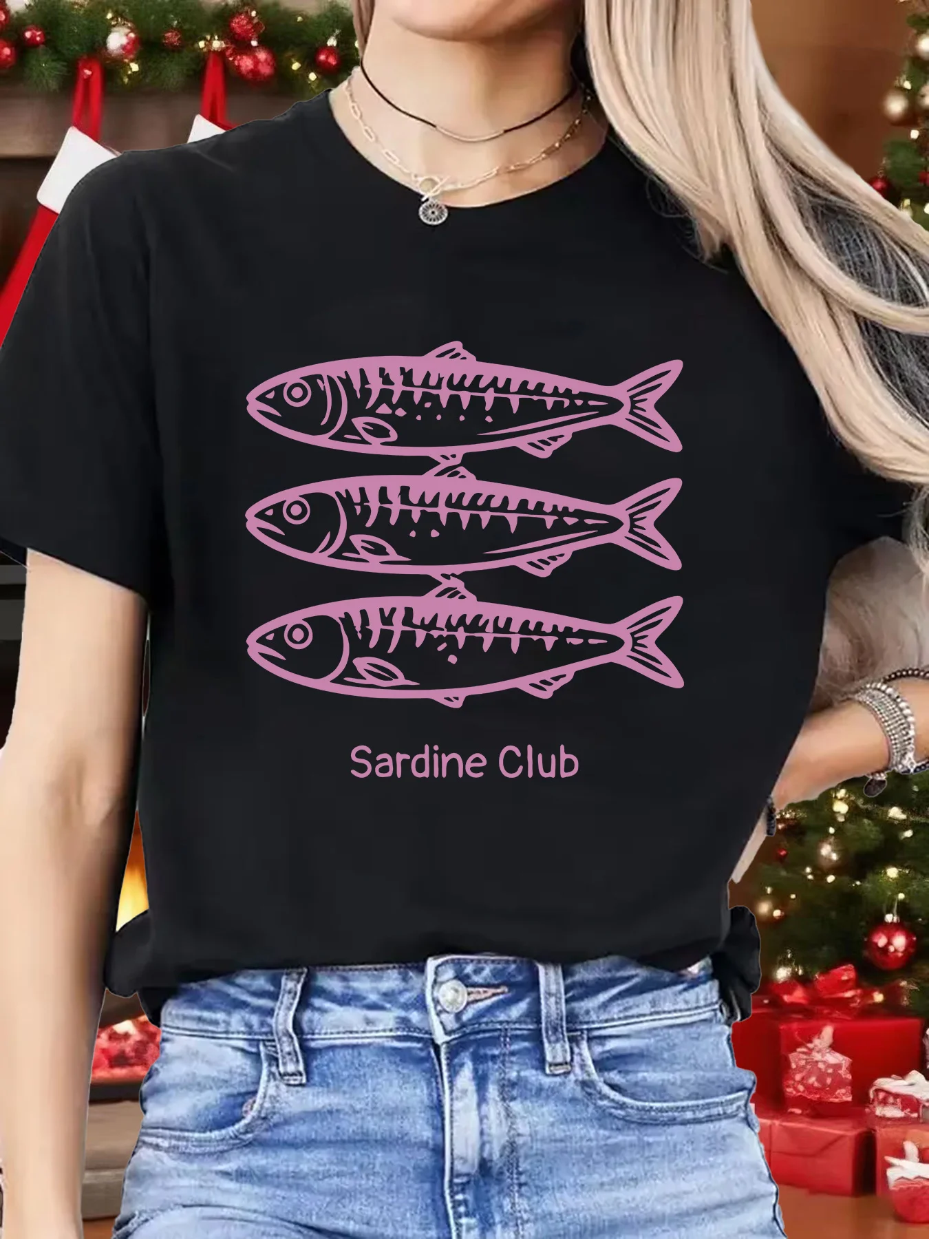 Sardine Club Minimal Line Art Womens Crew Neck Short Sleeve T Shirt Simple Fish Graphic Vintage Aesthetic Casual Tees For Ladies