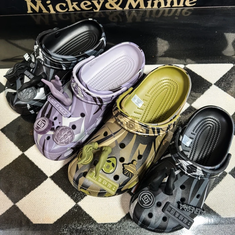 

【In Stock】Alien Ufo Accessories Adult Summer Anti-Slip Outdoor Casual Beach Shoes Hole Slippers Comfortable Breathable Sandal