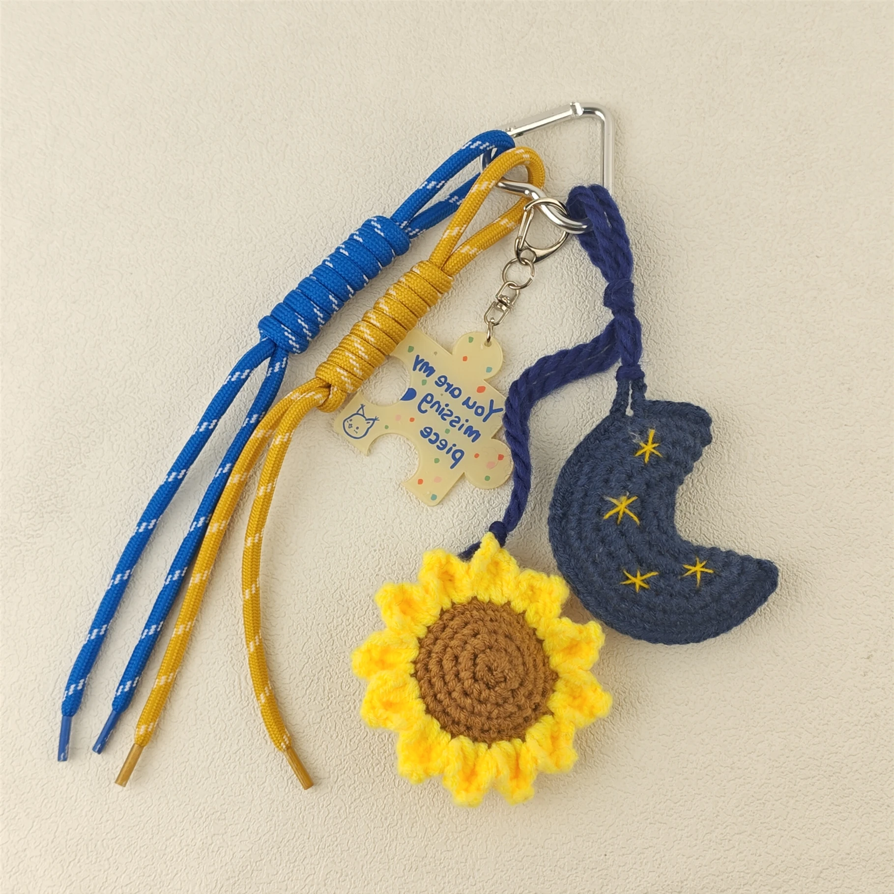 Hand Woven Smiling Face Star Moon The Sun High-Quality Bag Pendant Key Chain Blue Yellow Collocation Accessories Gift