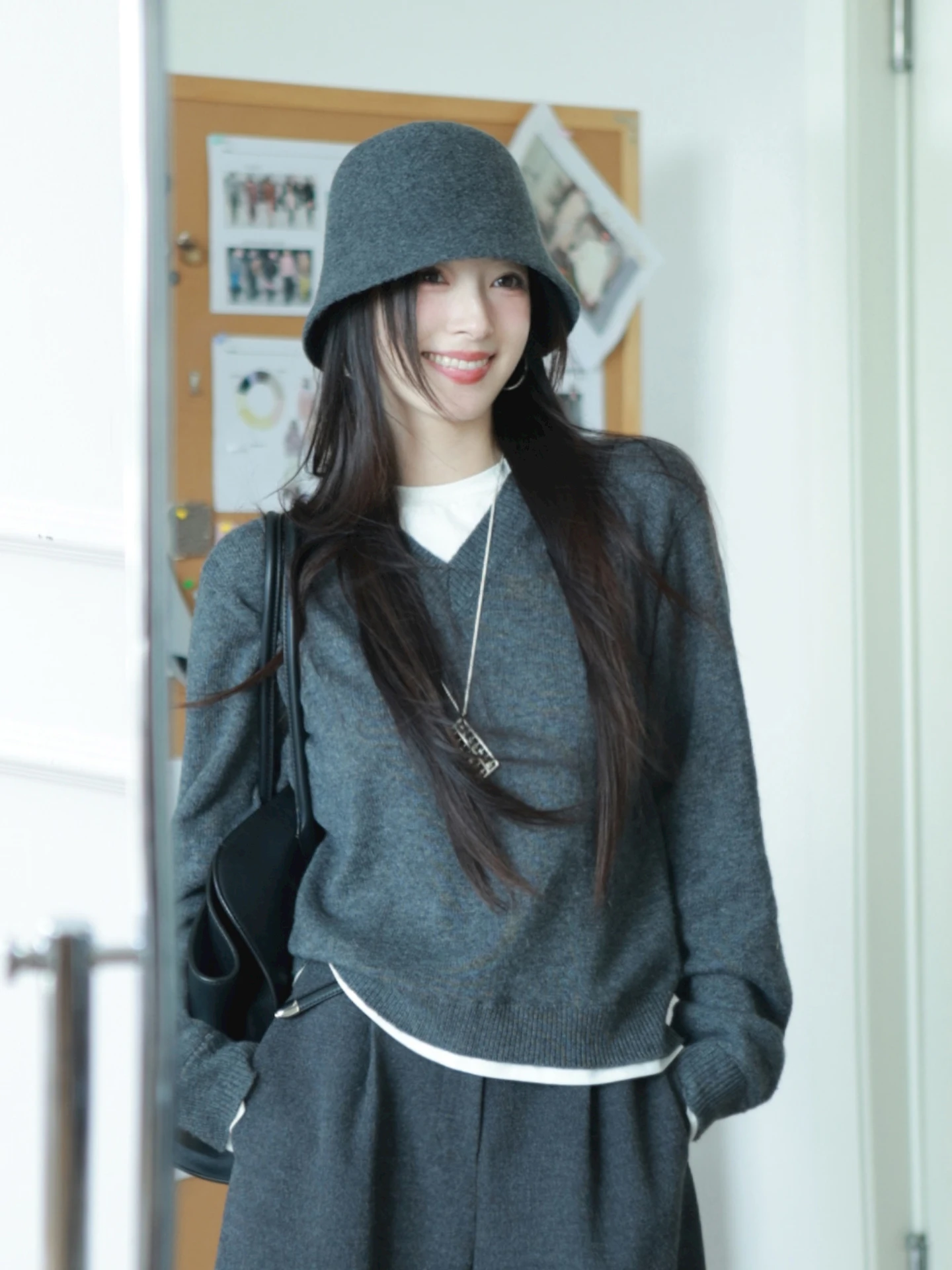 

Женский вязаный топ Aboutpoem из смесовой шерсти с длинными рукавами, V-образным вырезом, свободного кроя, с цветовыми блоками, повседневный, элегантный, модный