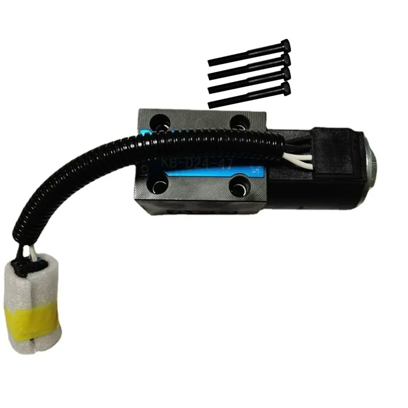 A04F-12V Gear Box Solenoid Valve Gear Solenoid Valve 3EB-15-58611 For Komatsu AX50 FD30H-17 FD35A-16 FG40Z-10 FG45-10 Accessorie