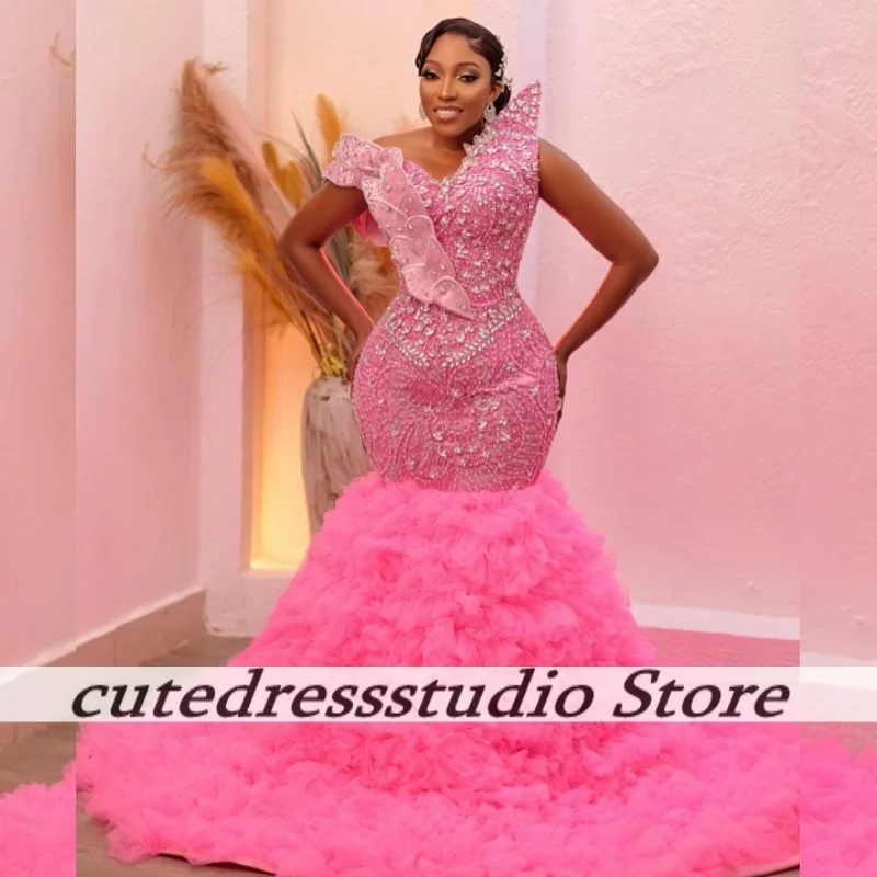 

Pink Off The Shoulder Mermaid Prom Dresses With Tiered Ruffles Luxury Beaded Rhinestones Evening Dress Party Gowns Customized
