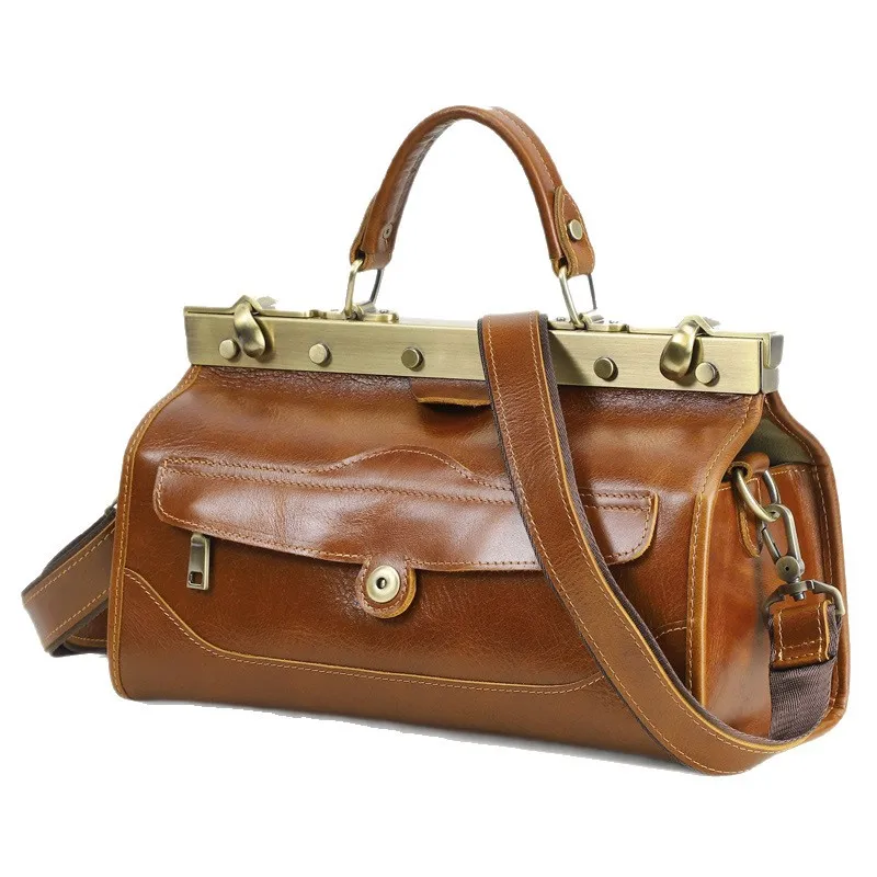 Full Grain Lamb Cowhide Leather Ladies Handbag with Multiple Compartments Luxury Hardware Lock Genuine Leather Crossbody Bag view 4