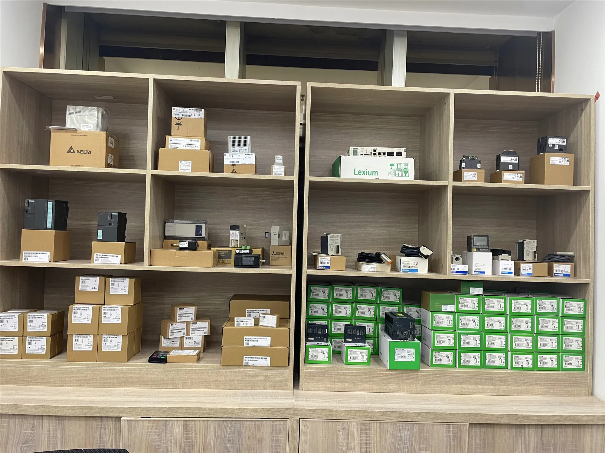 HONEYWELL1PC Honeywell RM7840G1014 G Controlador de chama Novo envio rápido Honeywel Rmg