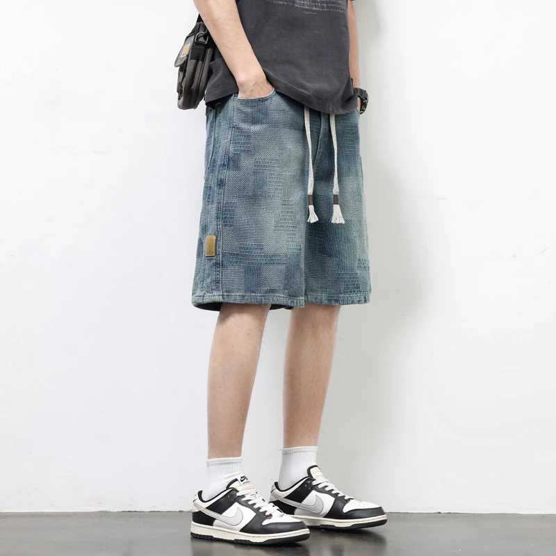 Celana Pendek Denim Gambar Kotak-kotak Langit Berbintang Pria Celana Pendek Jeans Melar Kaki Lurus Pas Longgar Nyaman Dicuci Retro Kasual Musim Panas