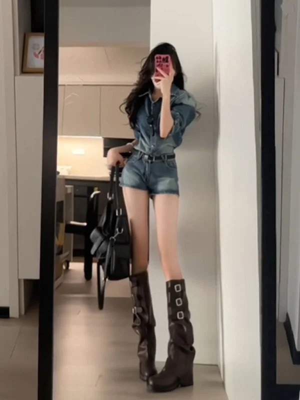 

Retro Style Fashionable Denim Top And Shorts Set Elegant Two-Piece Suit Spring 2025 Women's Comfortable Mid-Waist Slim Fit