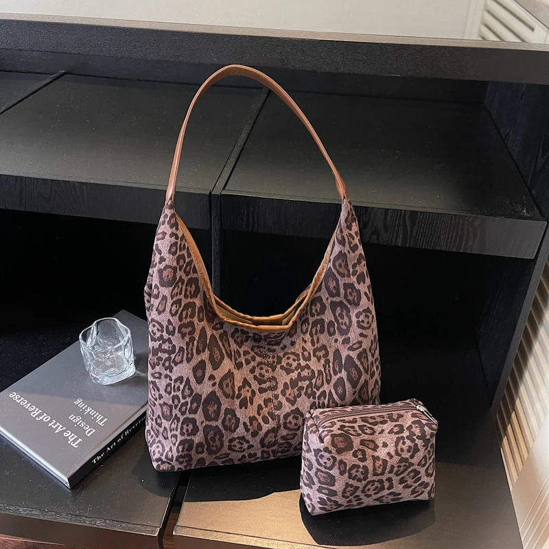 

2025 зимняя новая модная ретро-модная повседневная сумка-тоут из искусственной замши, леопардовая креативная изысканная популярная сумка на плечо для женщин