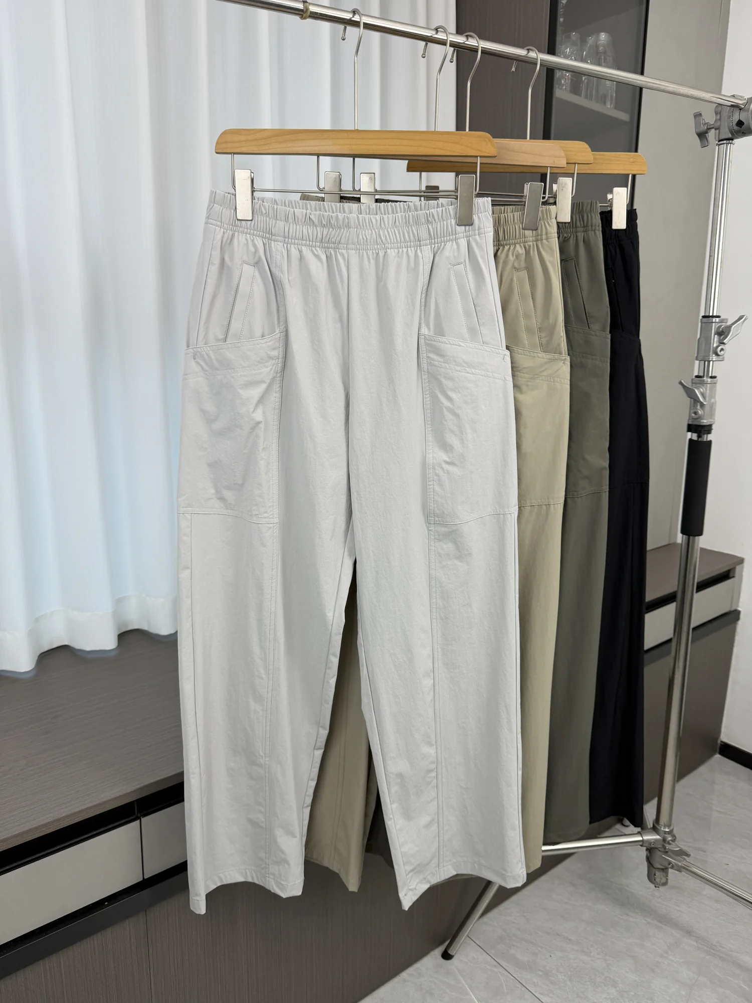 

Men's Summer Casual Pants Four-Way Stretch Instant Coolness Breathable Quick Dry Multi-Pocket Workwear Drapey Loose Fit