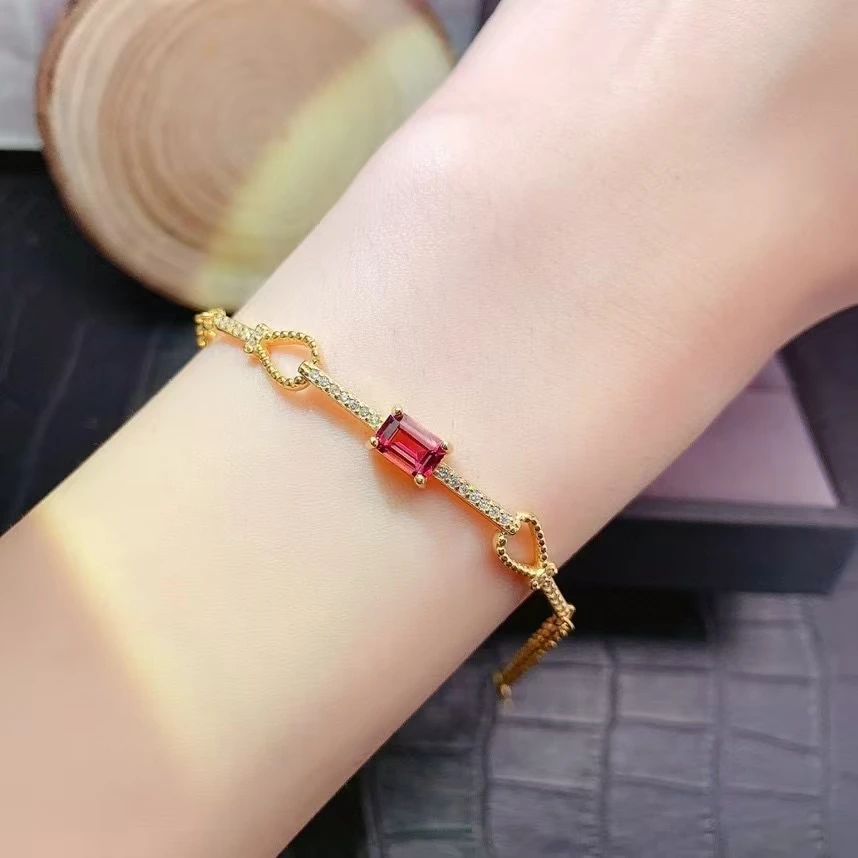 KJJEAXCMY Natural Magnesium Aluminum Garnet Rose Purple Women's Bracelet S925 Pure Silver Exquisite Inlaid Gem Support Testing