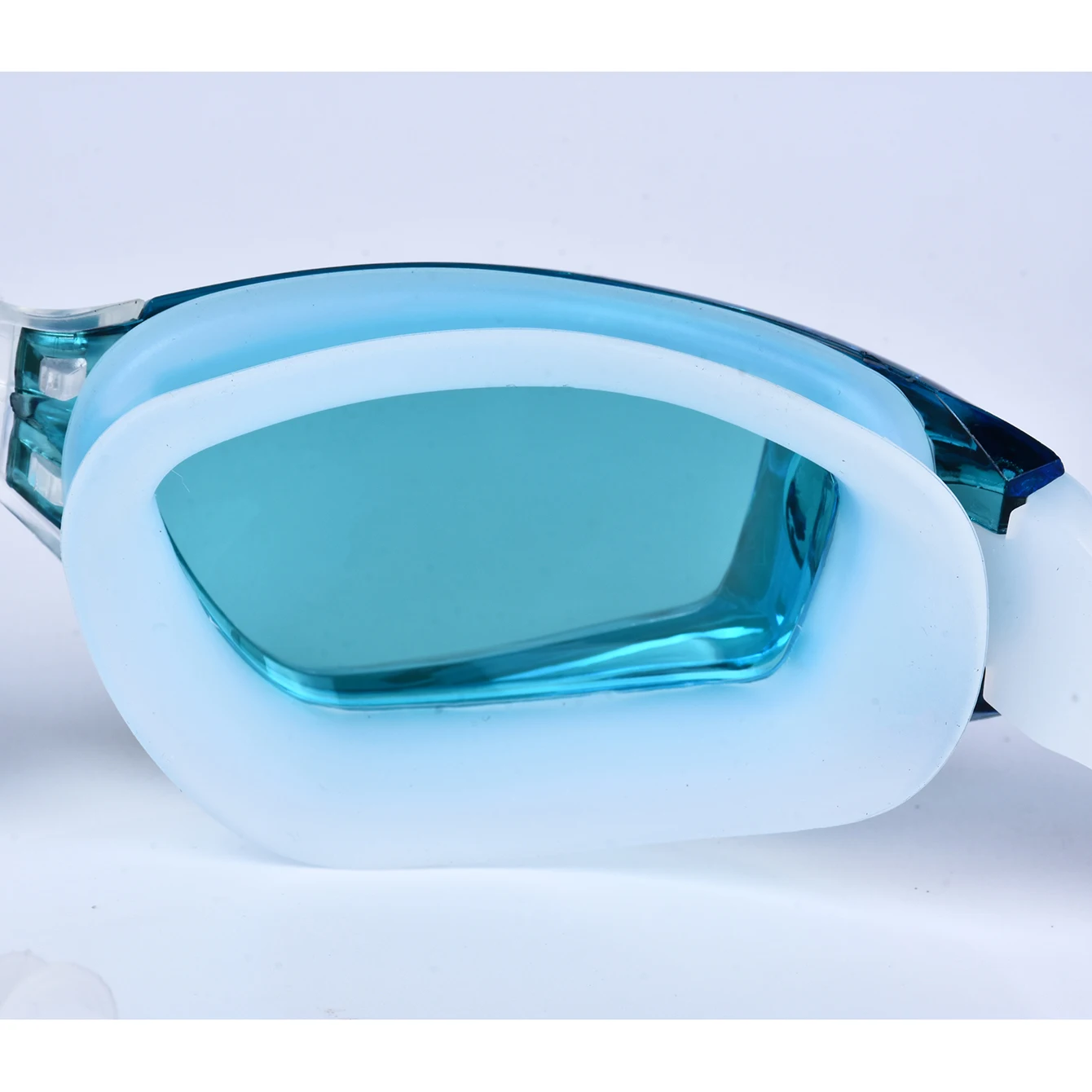 Hochauflösende Wasserdichte und Beschlagfreie Schwimmbrille für Männer und Frauen – Detail 11
