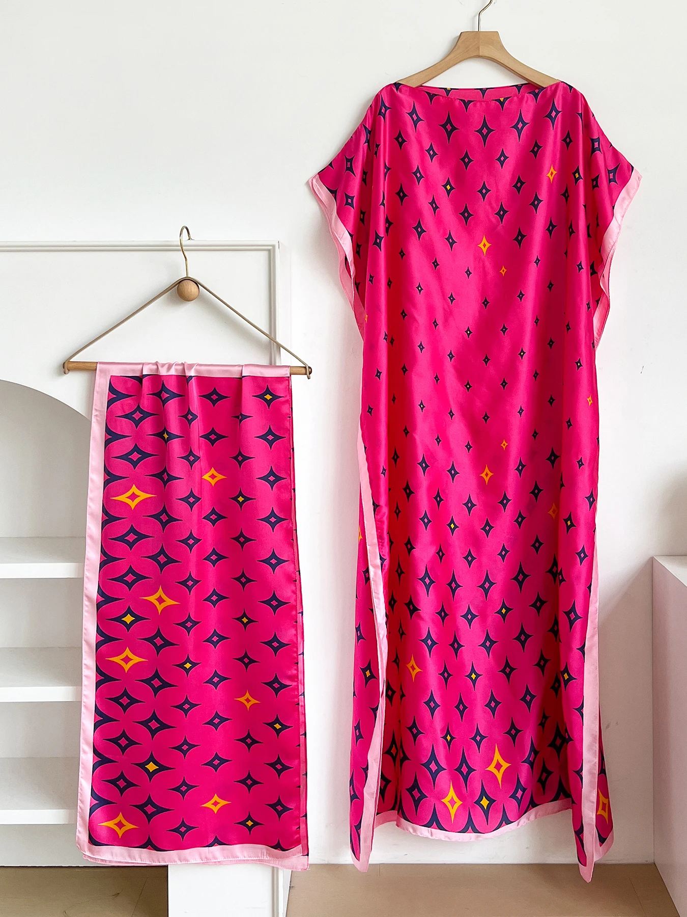 New Style Long Loose Silk Blend Beach Cover up Dress Middle East Pattern Printed Elegant Long Robe Dress for Women - view 5
