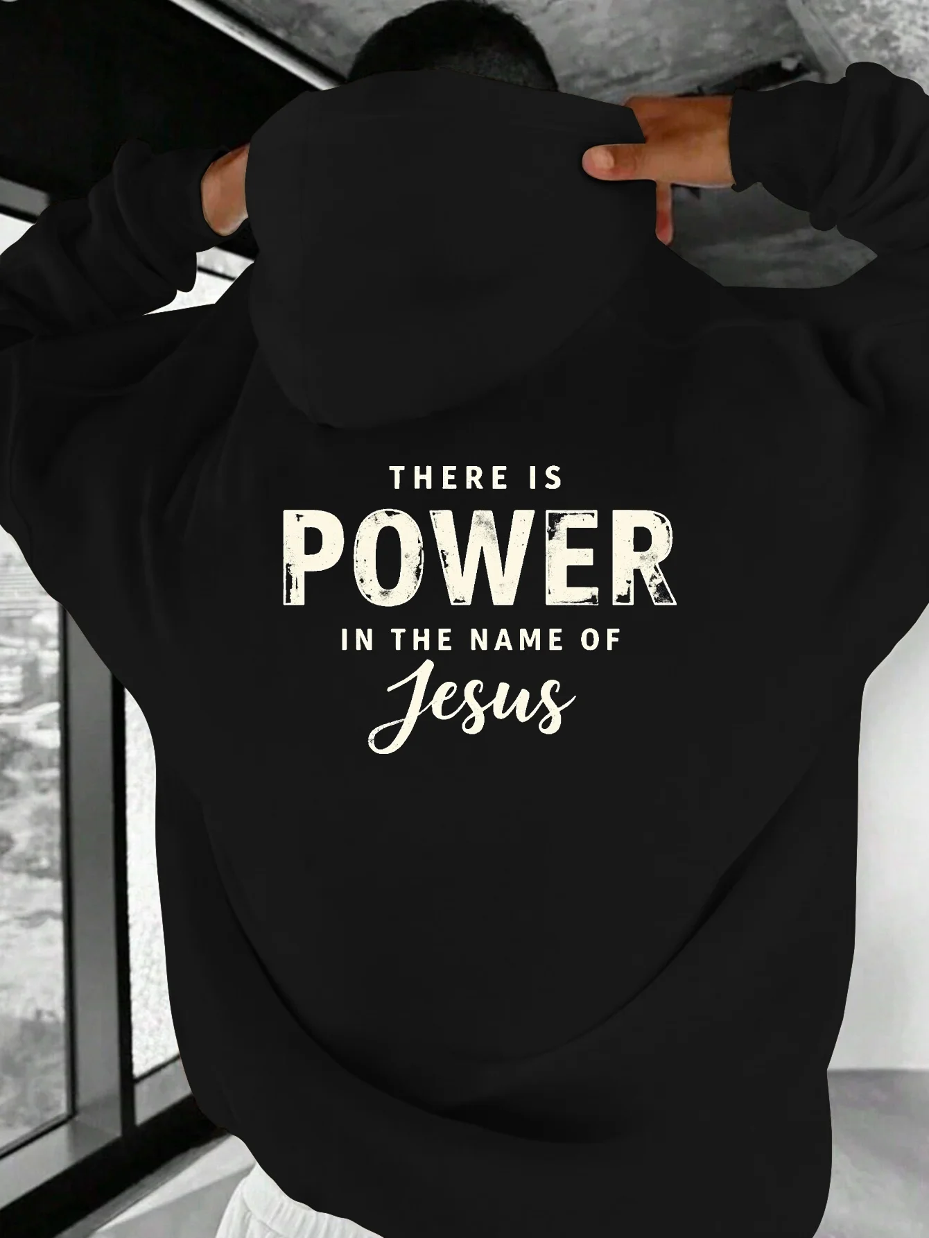 

Мужская повседневная толстовка с капюшоном Power Jesus и вдохновляющим принтом на спине «Power Jesus Name» — черная толстовка свободного кроя с капюшоном