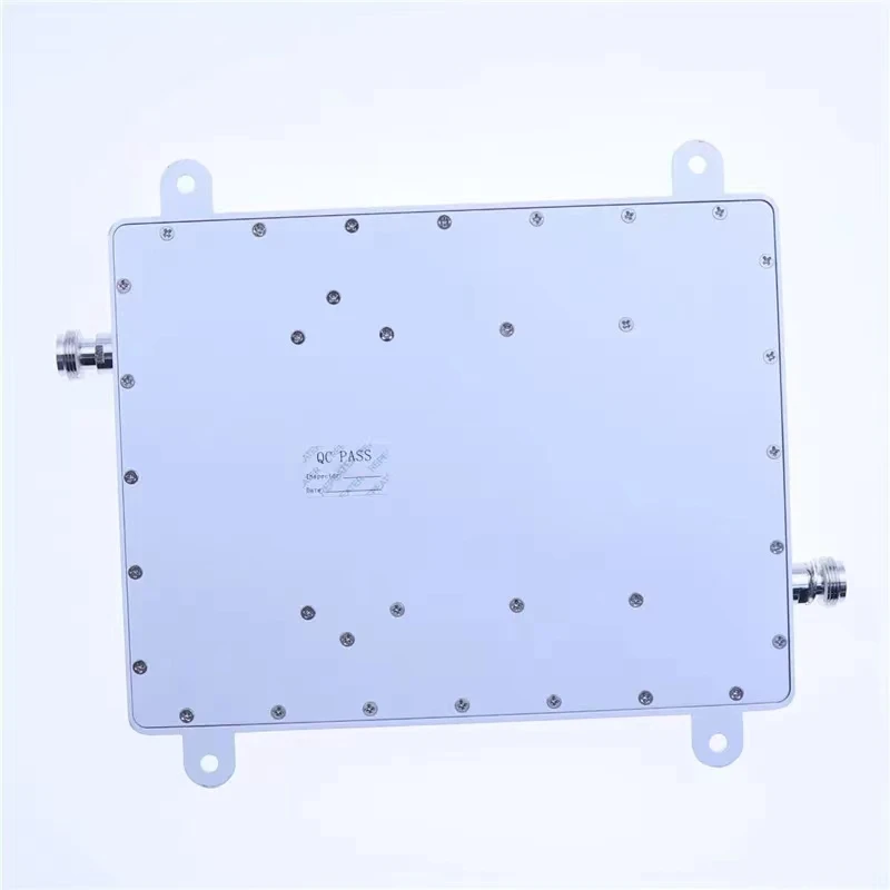 Three Networks 4G/5G Mobile Phone Amplifier (900/1800/2600MHz) Signal Enhancement Transmitter