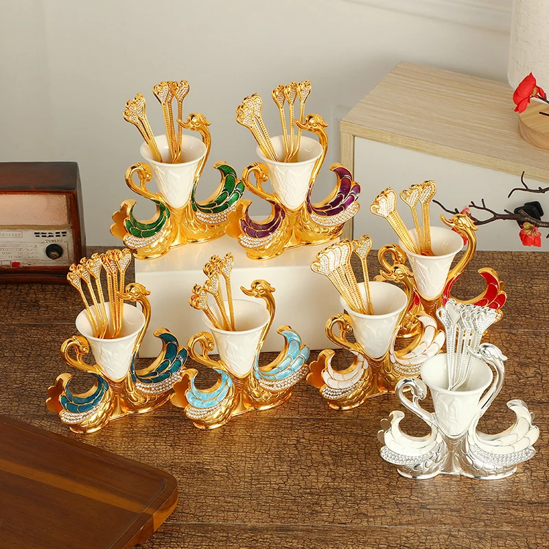 

PEANDIM European Swan Dinnerware Set Wedding Party Tableware Set With Creative Base Fork Spoon Holder Home Kitchen Decoration