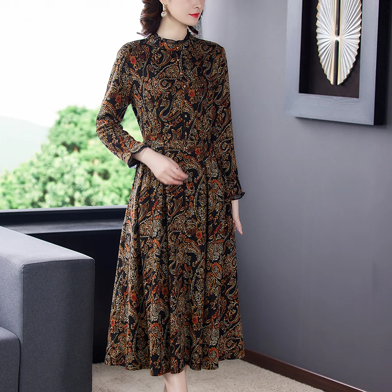 2023 New Fashion Velvet Fragmented Flower Dress French Luxury Print Bottom Dress Autumn Retro Leisure Vacation Vestidos