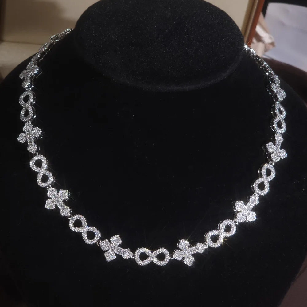 

ICEC Hiphop Cross Mobius Strip Necklace Link Chain Fashionable Accessory Punk Rocker Rapper Matching Luxury Choker Niche Item