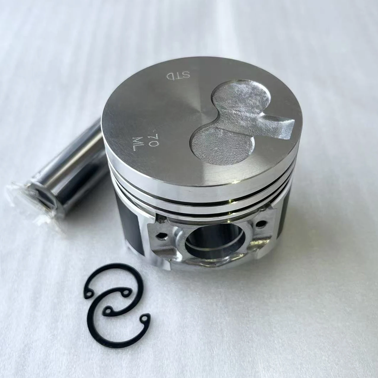 New Spare Parts Piston for 3TNV70 Engine