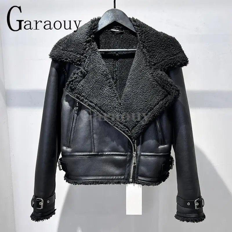 Garaouy 2023 Winter Women Black Faux Leather Lambwool Short Motorcycle Jacket Female Thicken Warm Double Sided Coat Outwear Chic