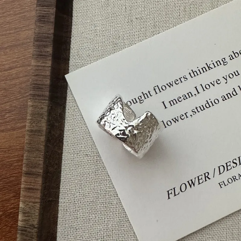 

S925 Sterling Silver Simple Fashion Personality Ring Korean Version Niche Design with Texture Sense Broken Ring for Gift