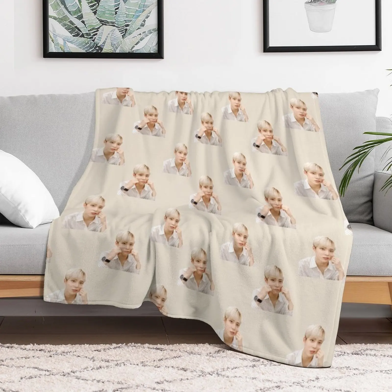 Cute Ateez Yunho Blonde Hair Throw Blanket Vintage Summer Beddings Blankets