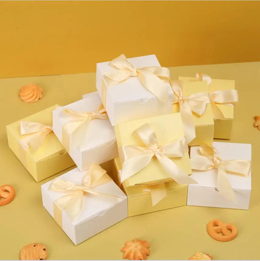 

50pcs Wedding Candy Box With Ribbon Cake Biscuit Packing Box Birthday Party Gift Boxes